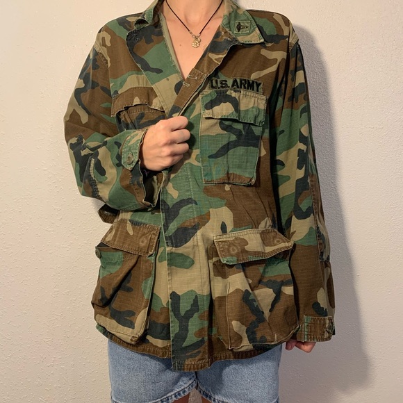 ❌SOLD❌ Vintage Army Jacket - Picture 2 of 6